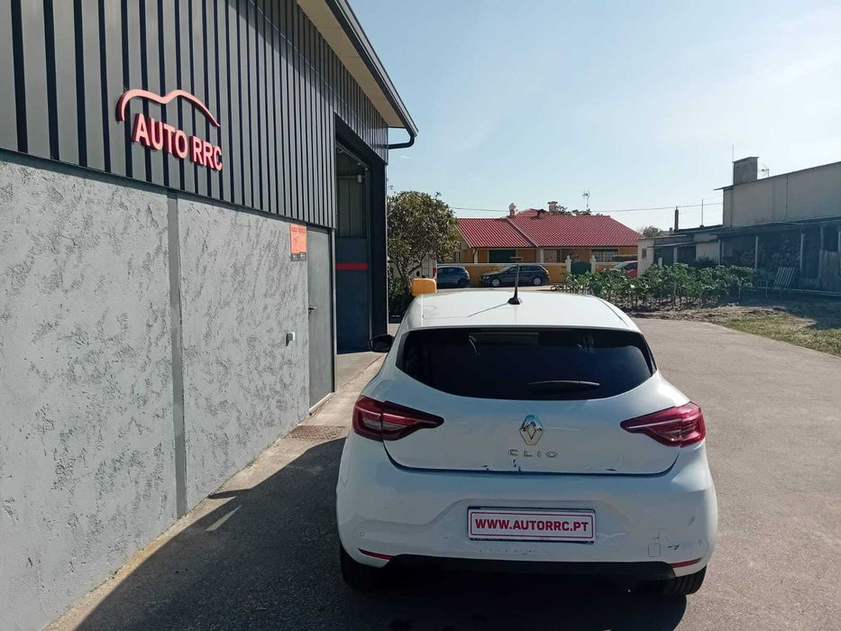 Renault Clio 1.5 blue dci Evolution c/IVA ( pequeno sinistro )