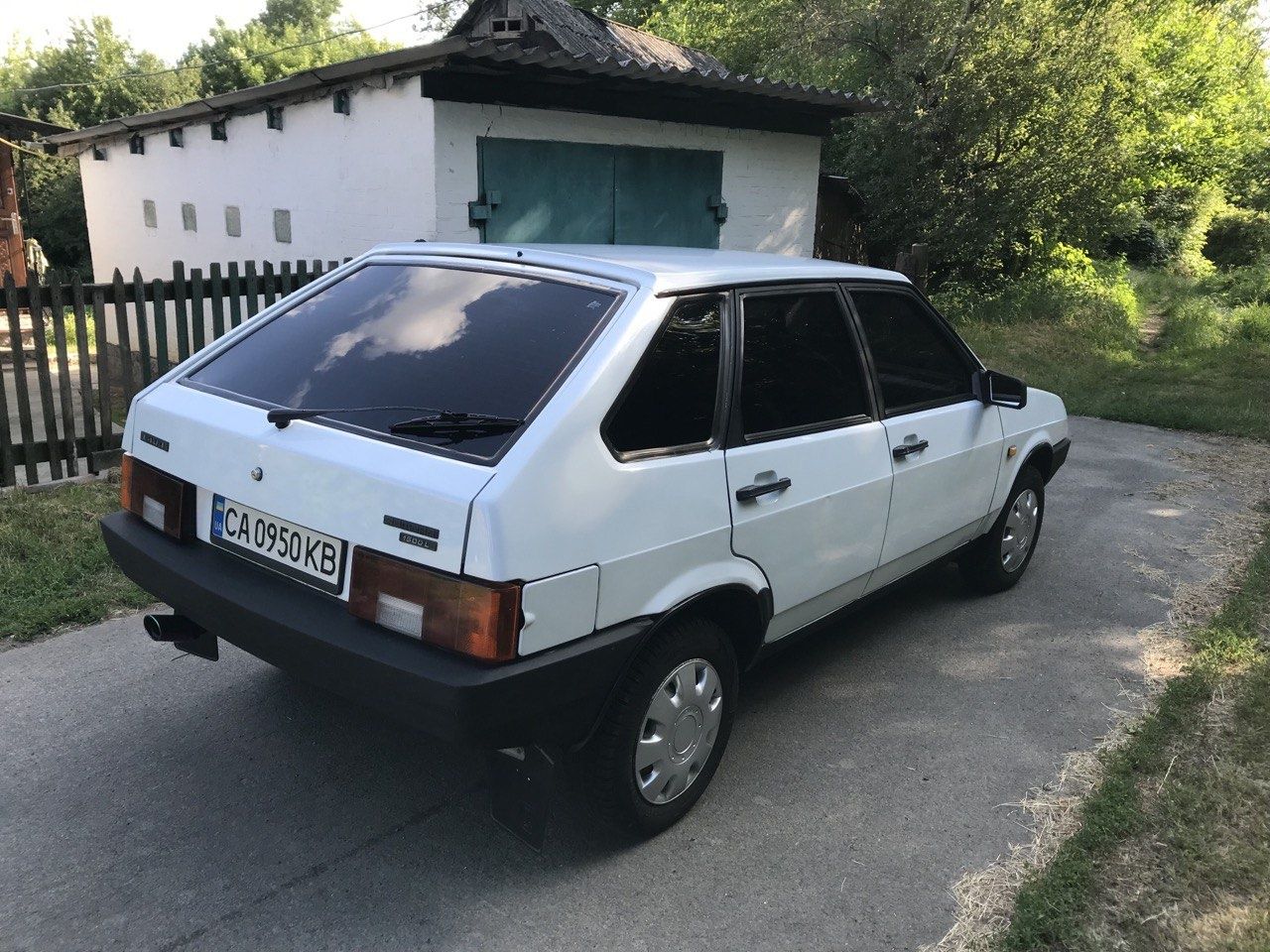 Продам ваз 21093