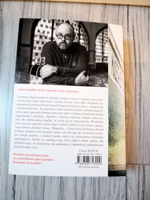 Cień wiatru Carlos Ruiz Zafon jak nowa