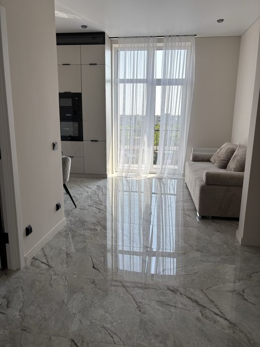 Продаж 1,5 кімнатної квартири з ремонтом 55 м2 у ЖК City Lux, Центр