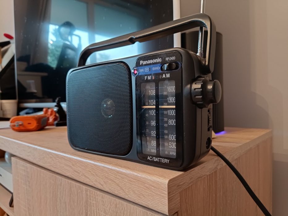 Radio przenośne Panasonic RF-2400
