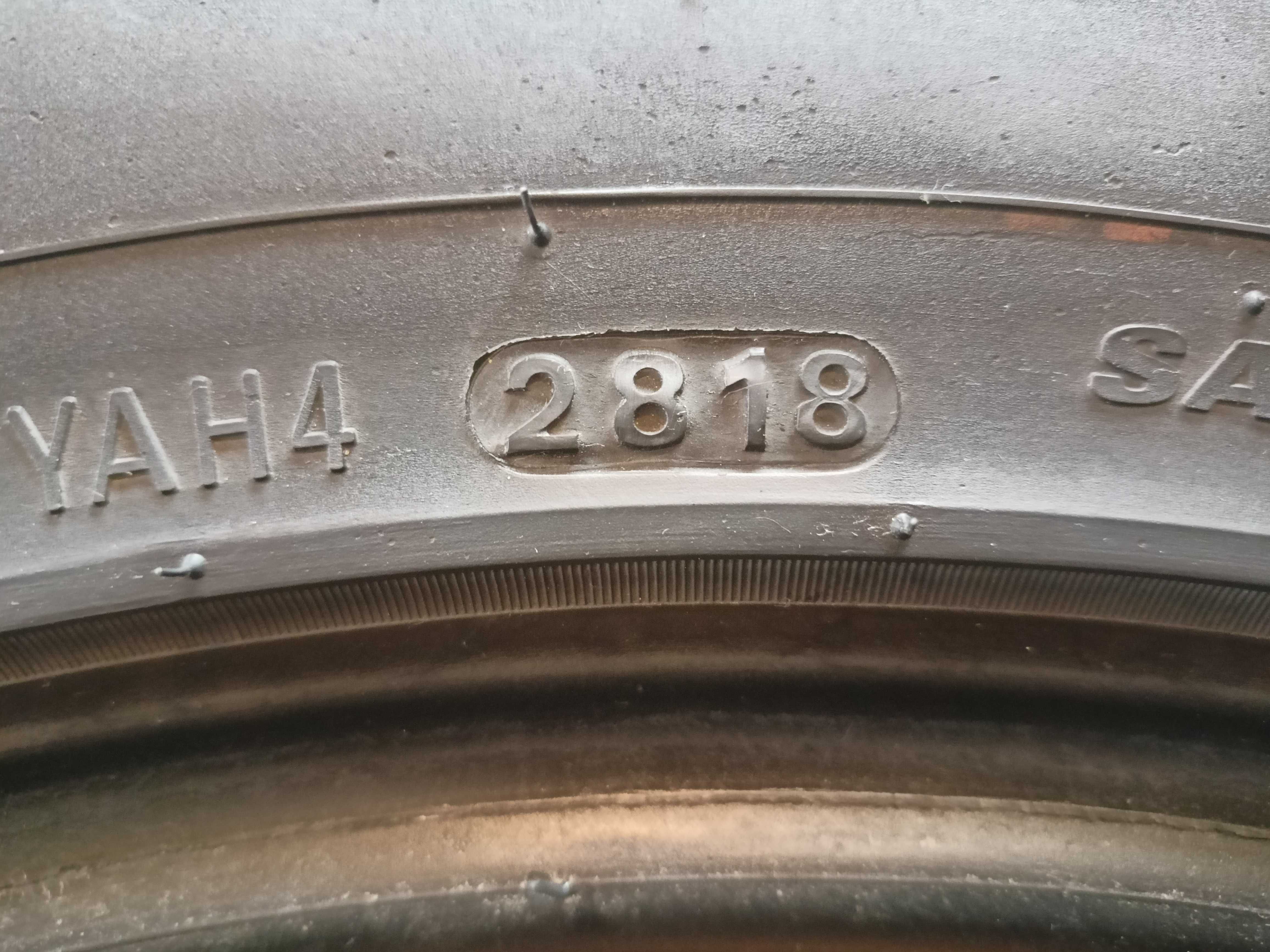 Kumho Ecsta HS51 215/60R16 95V