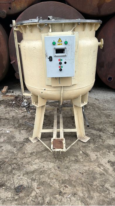 Продам реактор стальный эмалированный