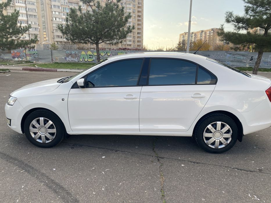 Продам Шкоду Рапид