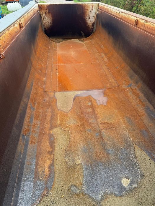 Naczepa schmitz (łódka)