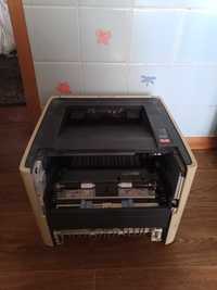 Принтер HP LaserJet 1320 на запчастини