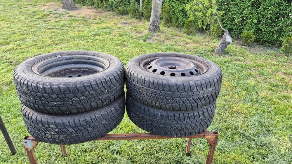 Felgi, opony zimowe Yaris II 15 cali