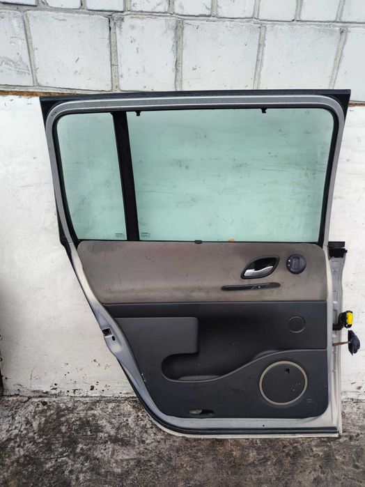 Renault Espace IV Drzwi Lewe Tylne Lewy Tył LT Kod Lakieru TEA19