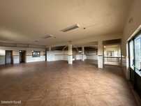 A venda prédio urbano destinado a indústria, restauração, eventos, em