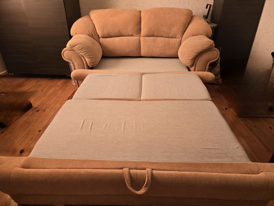 Sofa rozkładana ze schowkiem na pościel