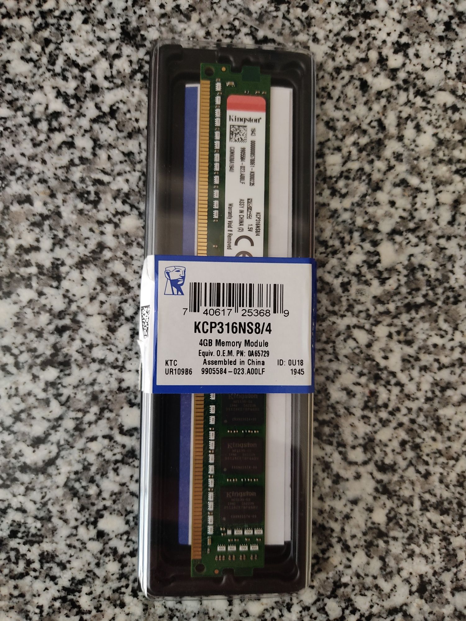 Kingston ValueRAM DDR3 1600 PC3 4GB CL11