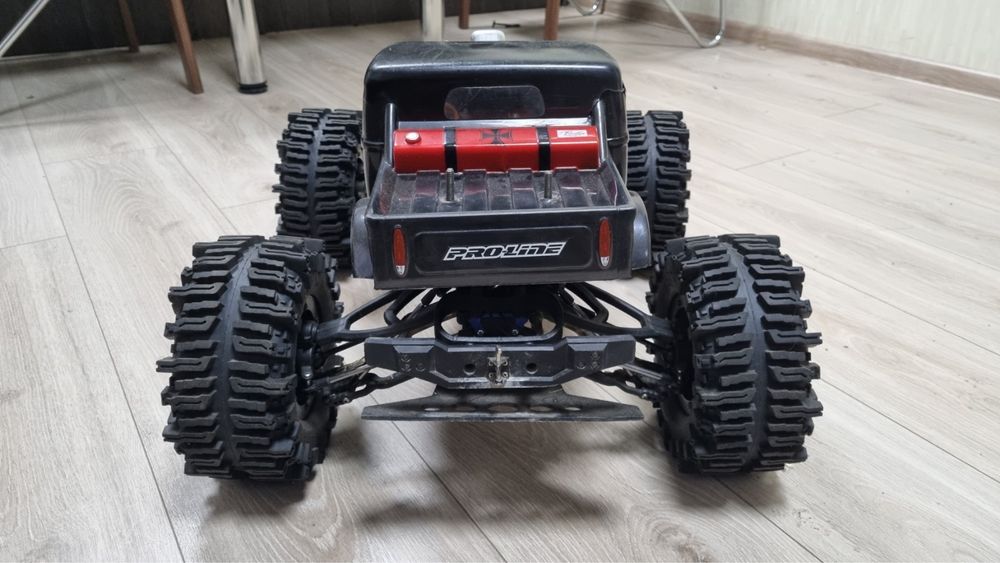 Traxxas Summit безколекторний в крутому тюні