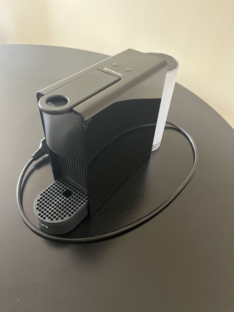 Nespresso Essenza Mini Krups