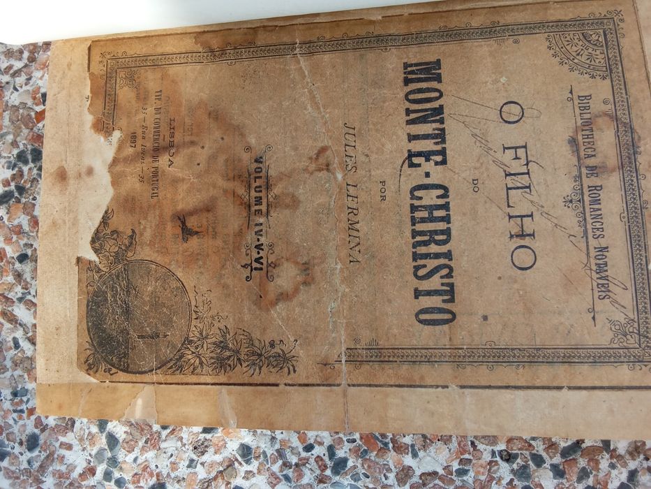 Livros antigos conde Monte Cristo e filhodesde8E-Lapis grande3EDesde3E