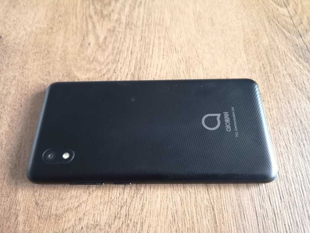 Smartfon Alcatel 1B