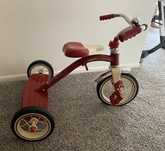 Rowerek dzieciecy trojkolowy radio flyer