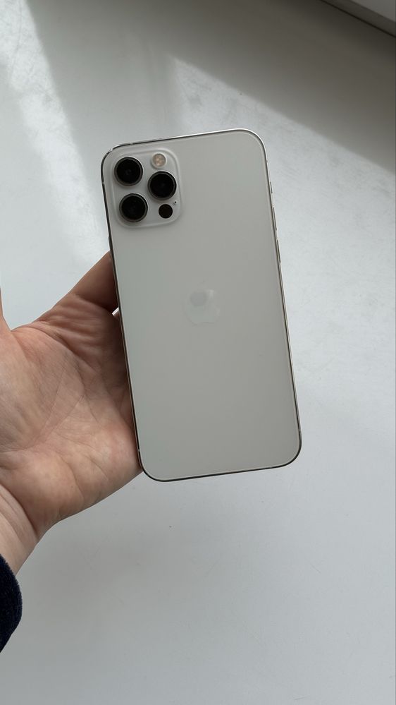 Продам СВІЙ iPhone 12 pro 256 gb, neverlock білий