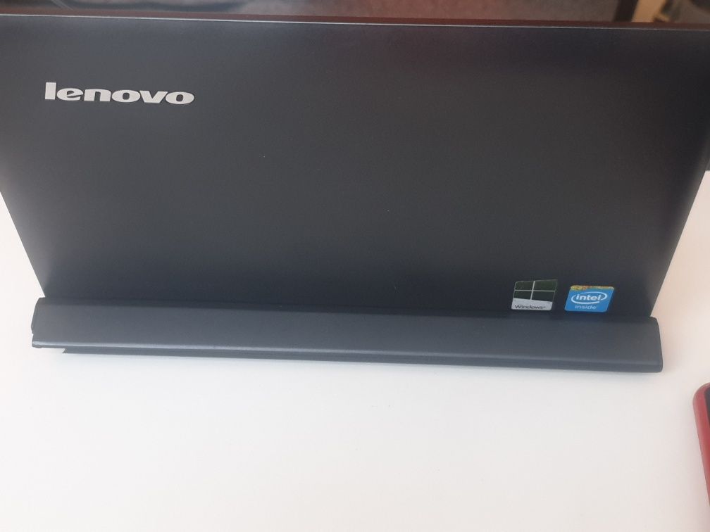 Notebook Lenovo, karta pamięci, tablet, klawiatura