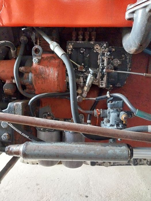 ...Zetor 7211...