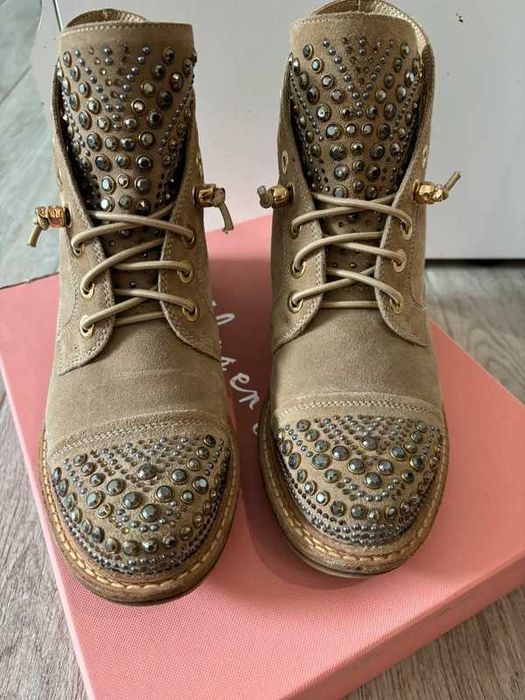 Botins Beges Alma en Pena