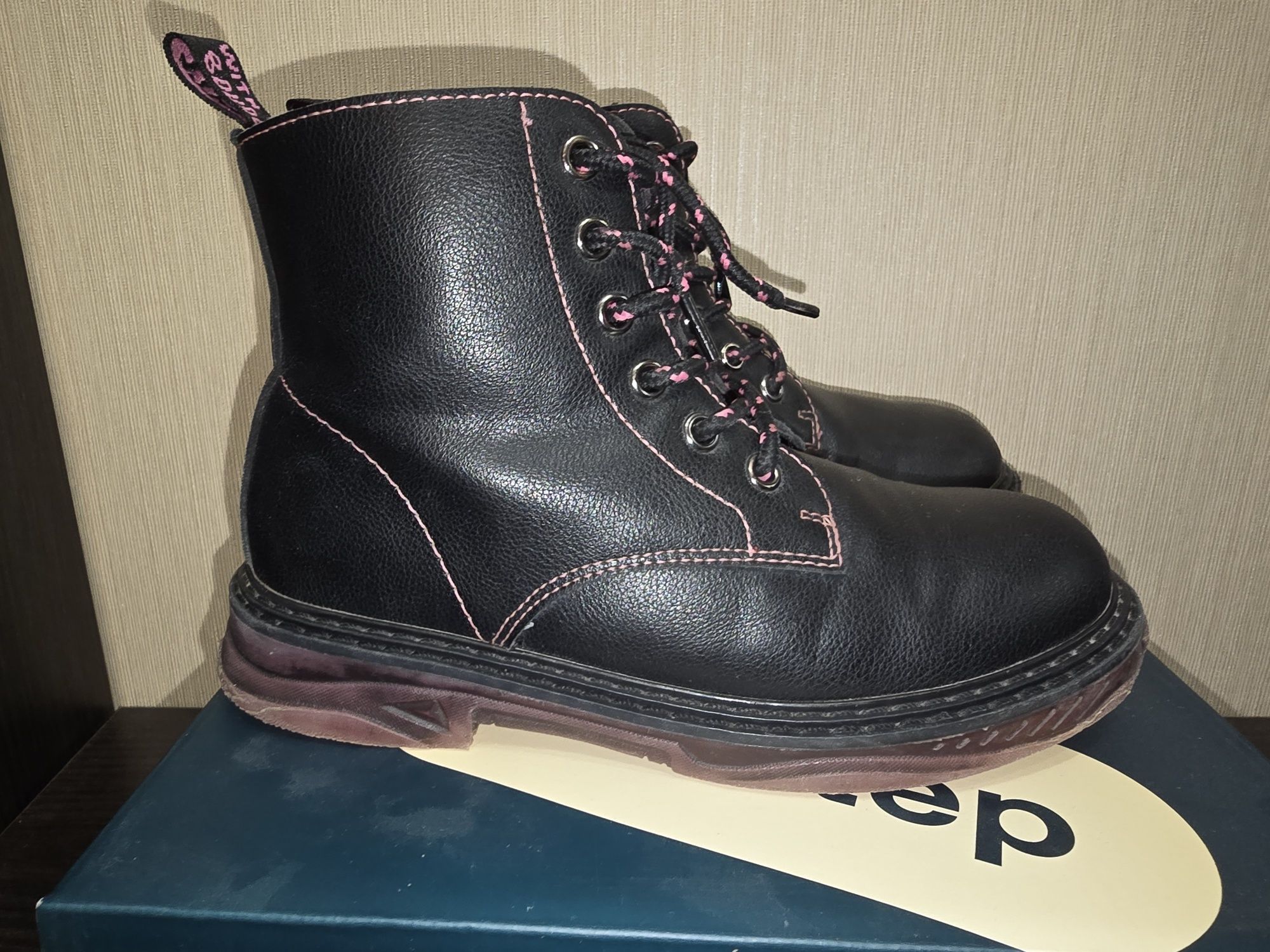 Демісезонні дитячі шкіряні ортопедичні черевики Weestep 32p.