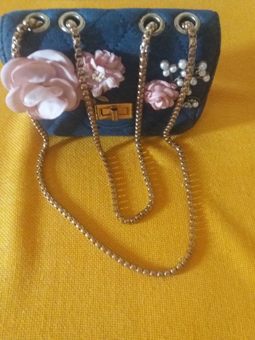 Mala pequena para senhora