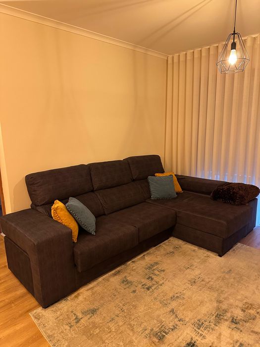 Sofa com chaise longue