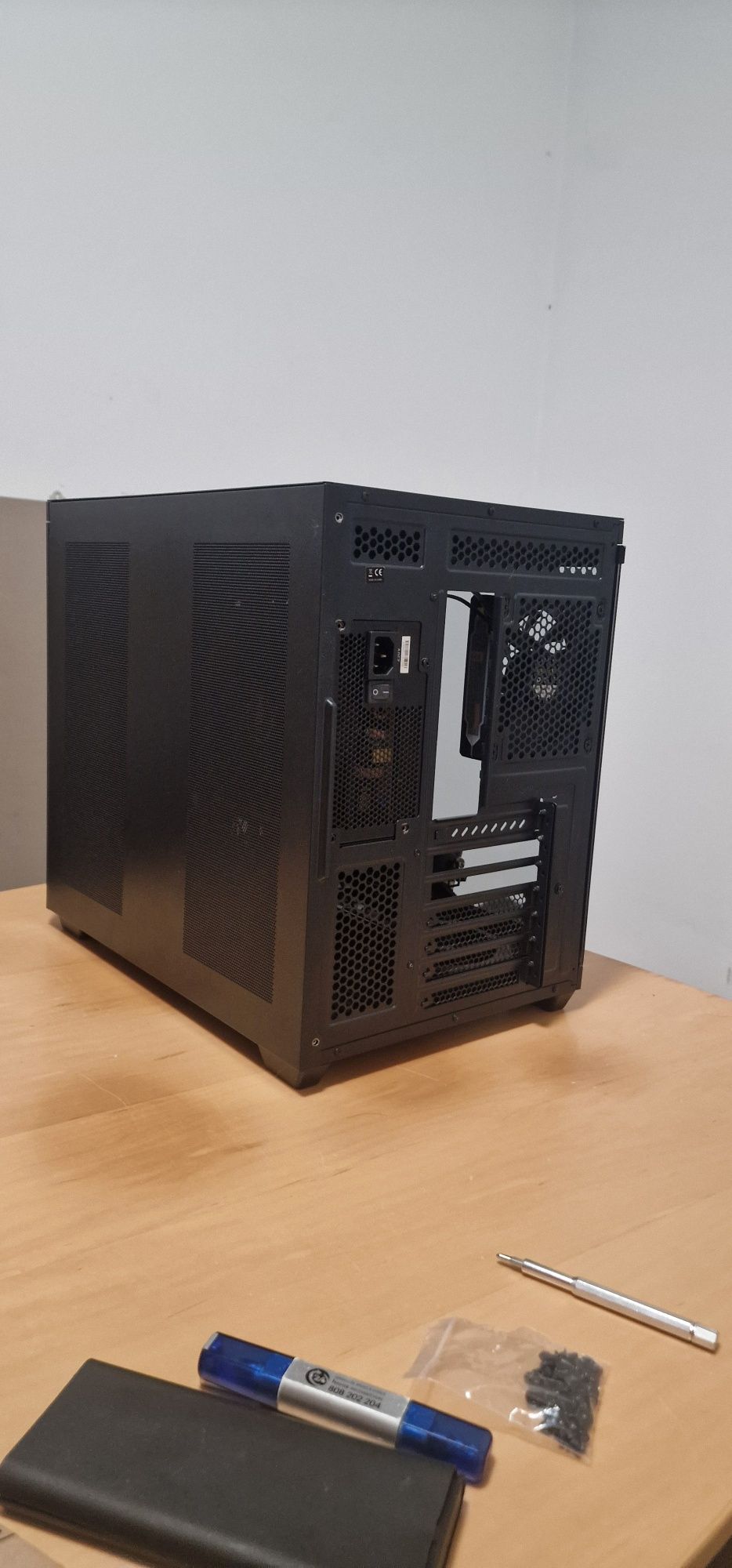 Vendo CAIXA de computador com 10 ventoinhas, aio e psu