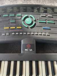 Piano MC-6A espetacular