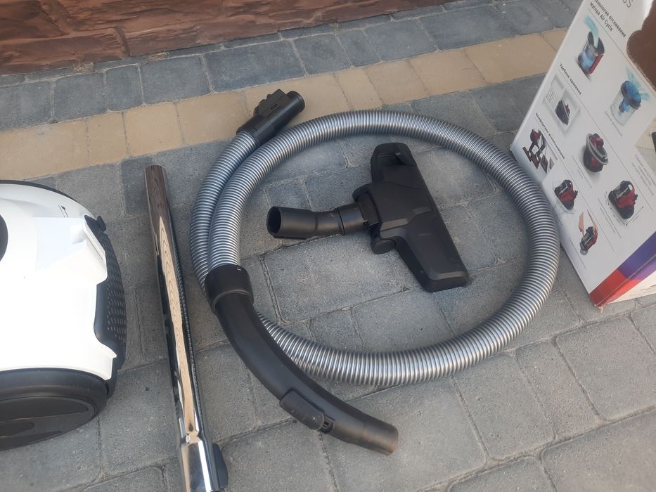 Bosch series 2 Bayless пилисос.