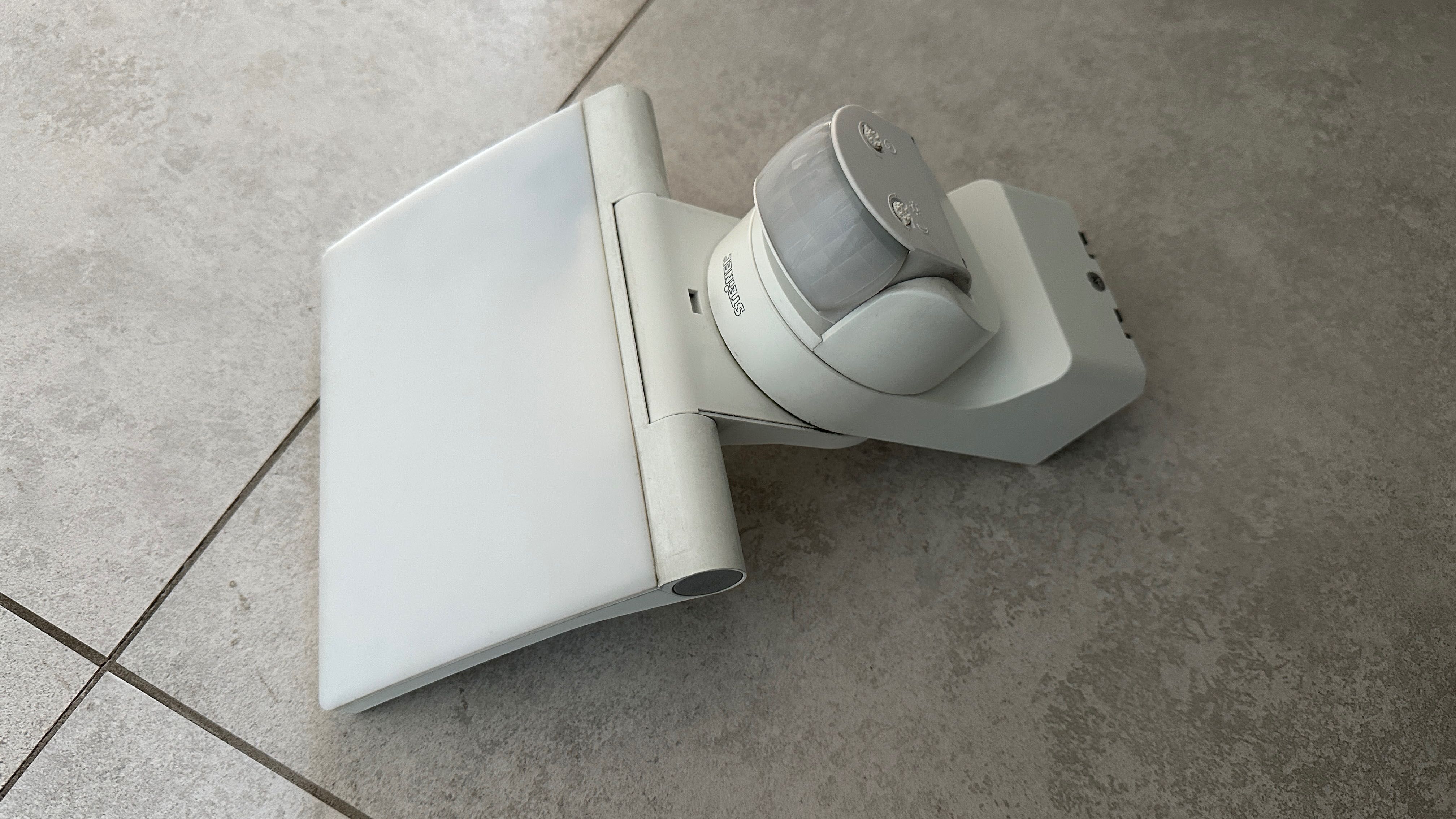 Steinel naświetlacz xled home 2XL 20w biały 2120lm lampa czujka ruchu