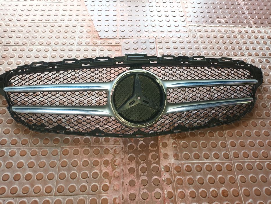 Grelhas Merrcedes  C205
