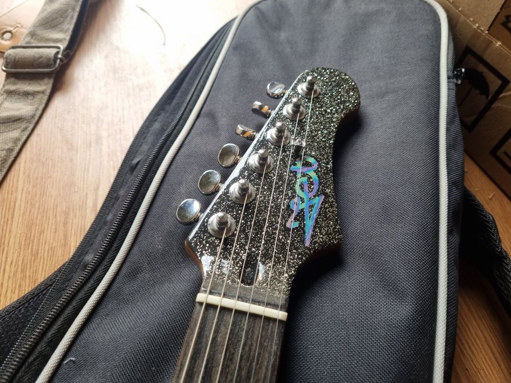 Gitara elektryczna JET js jak nowa pokrowiec pasek ortega