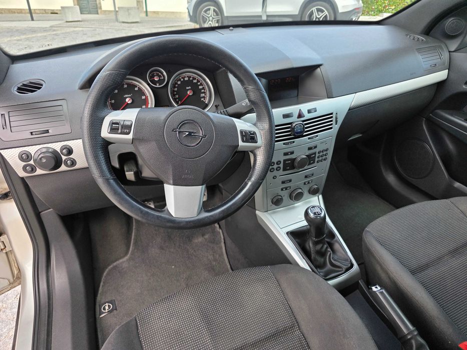 Opel astra GTC 1.3cdti nacional