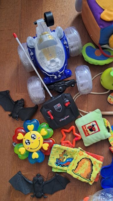 Детские игрушки.