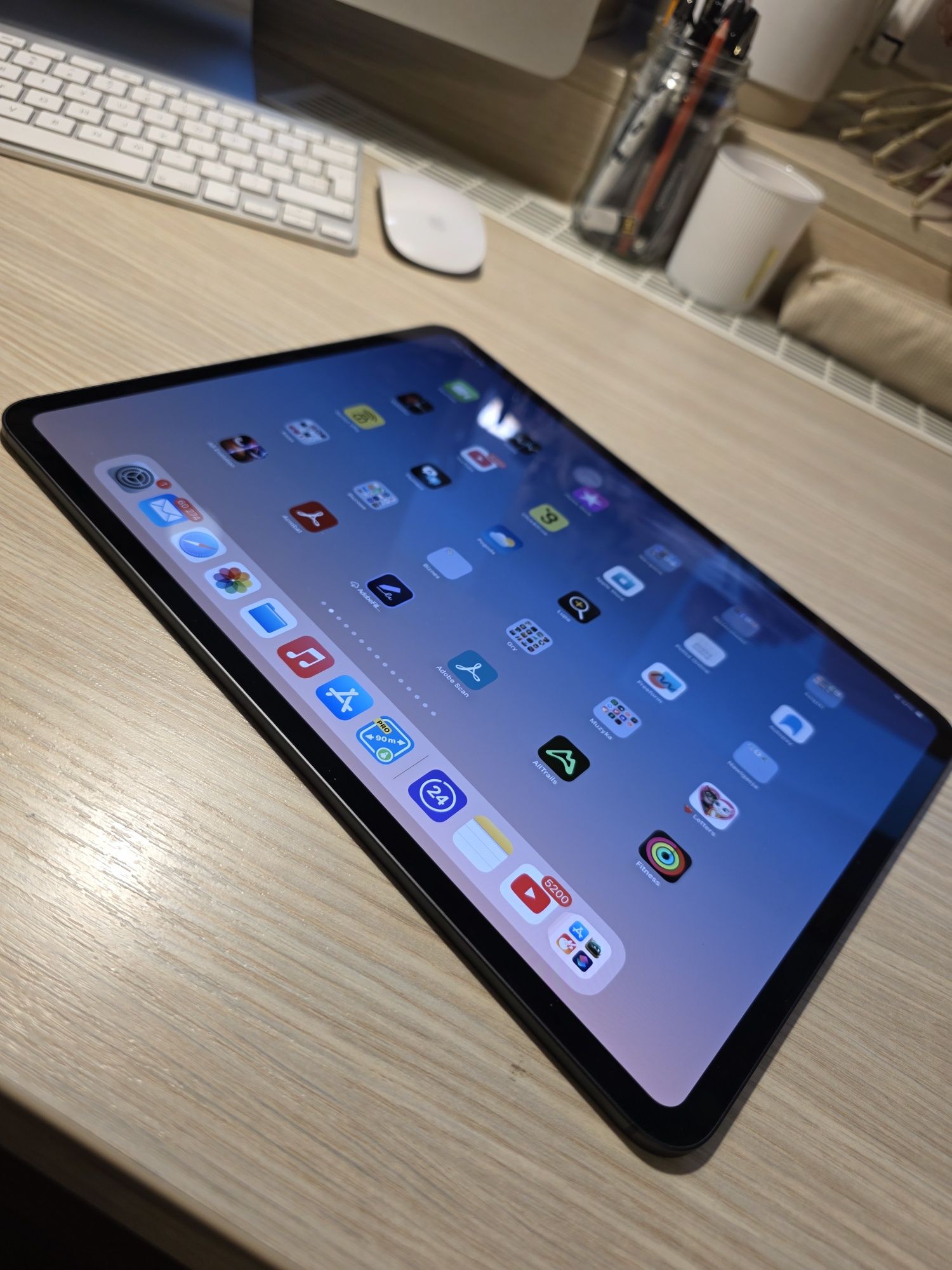 iPad Pro 13" M4 1TB + Magic Keyboard + Apple Pencil – Stan Idealny