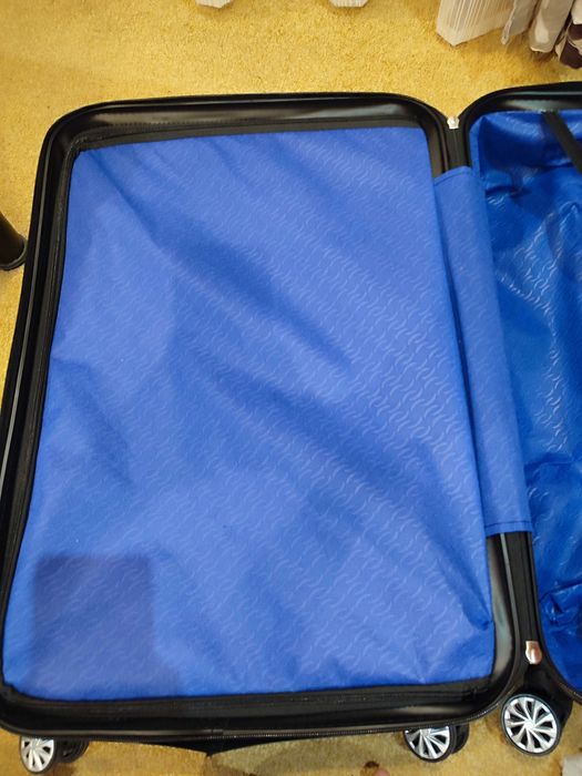 Валіза дорожня М Polo чорного кольору