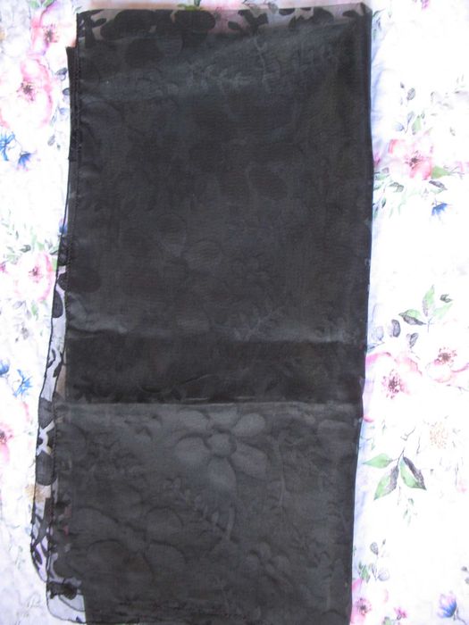 Damski szal vinrage czarny koronkowy