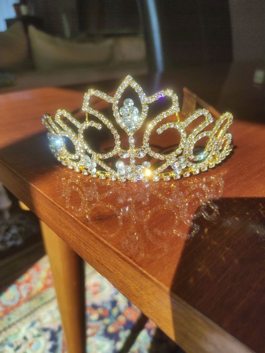 Tiara Coroa Dourada Brilhantes Noiva