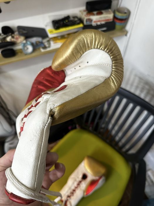 Боксерские перчатки кожа 10 унций