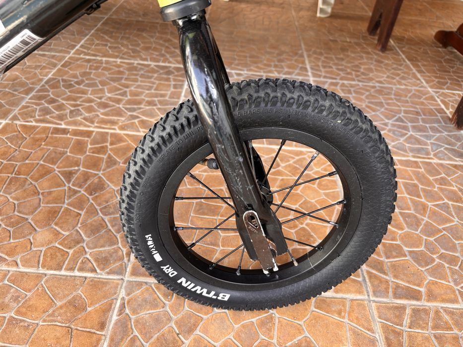 Bicicleta Criança sem Pedais BTWIN Runride 900 Usada