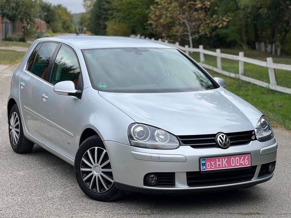 Volkswagen Golf R line