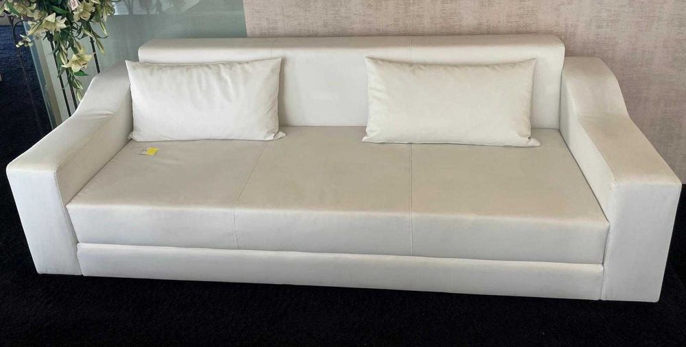 Sofá Branco de exposição