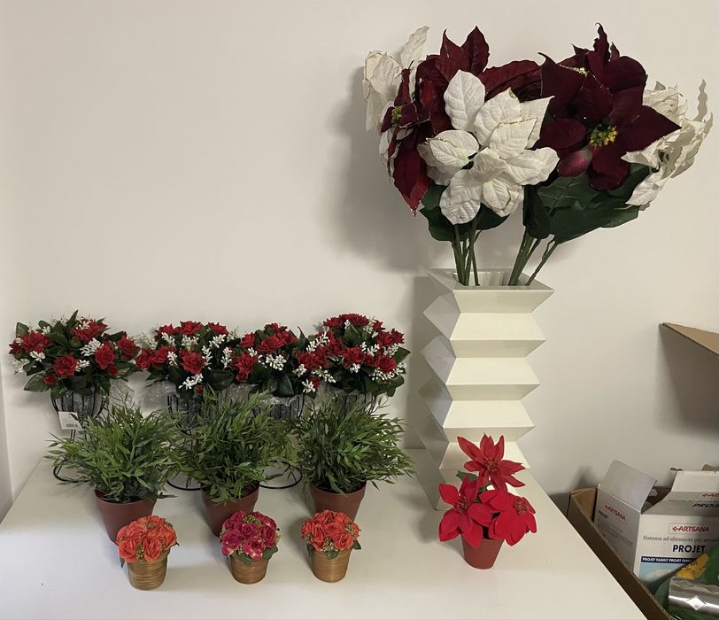 Vasos/ jarra  Plantas e flores artificiais