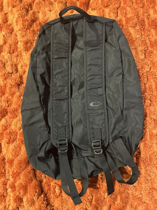 Рюкзак Oakley The Freshman Packable RC 19л blackout