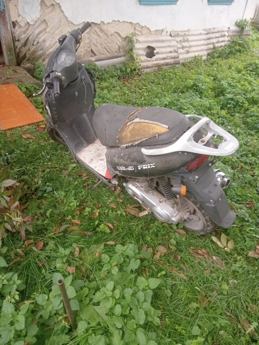 Скутер 80куб на ходу