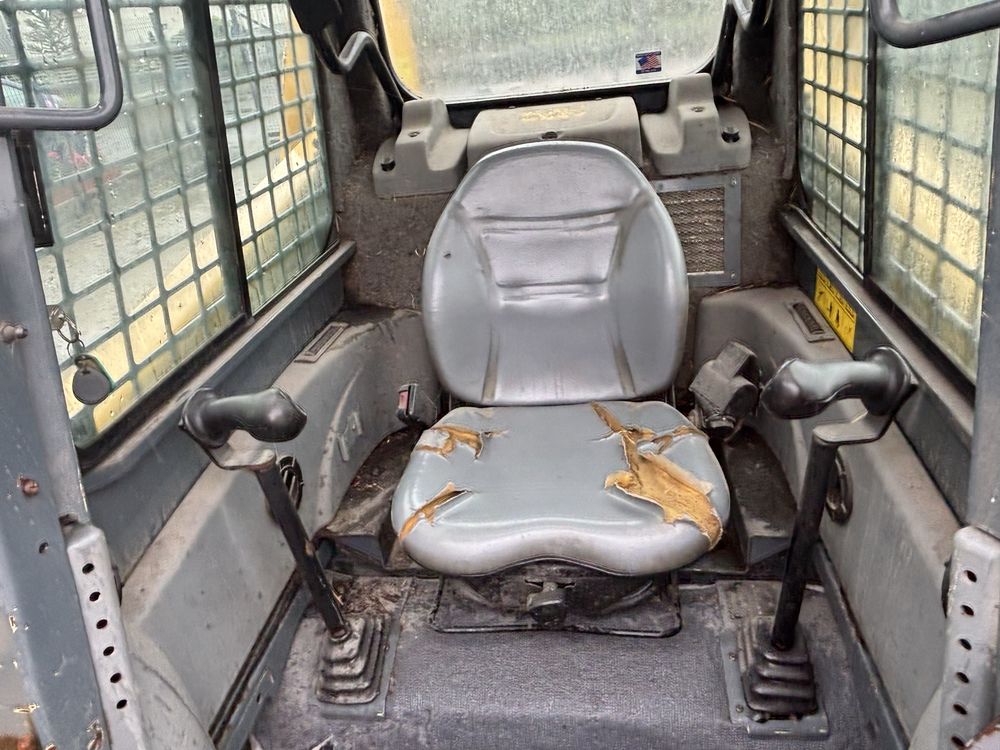 Miniładowarka GEHL 5250 ładowarka bobcat