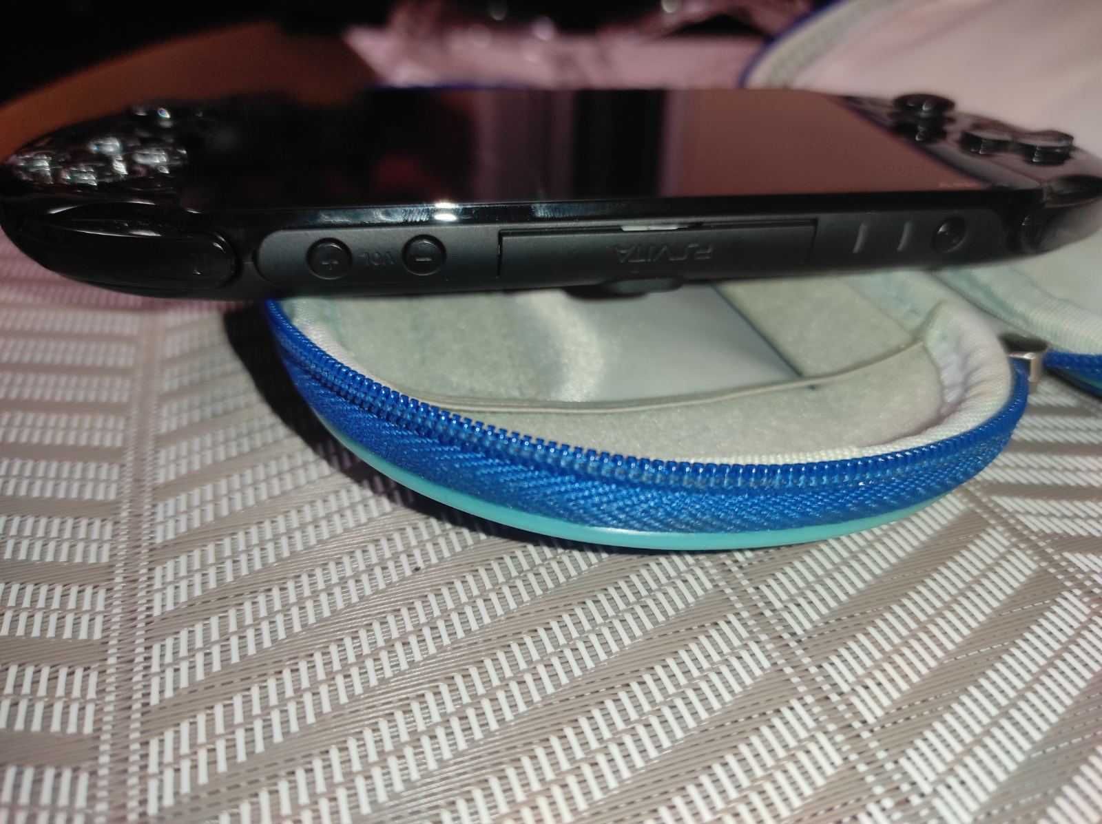 Нова PS Vita 128gb + бонуси