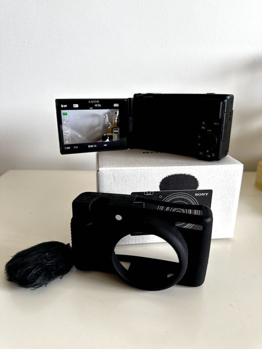 Sony ZV-1M2 em ótimo estado!