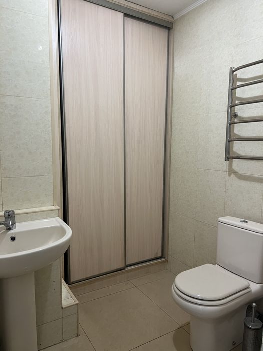 Оренда комерційного приміщення в центрі міста, пр.Волі.